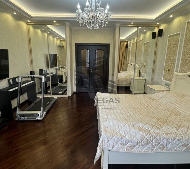 Сдаётся 3-комнатная квартира, 87 м²