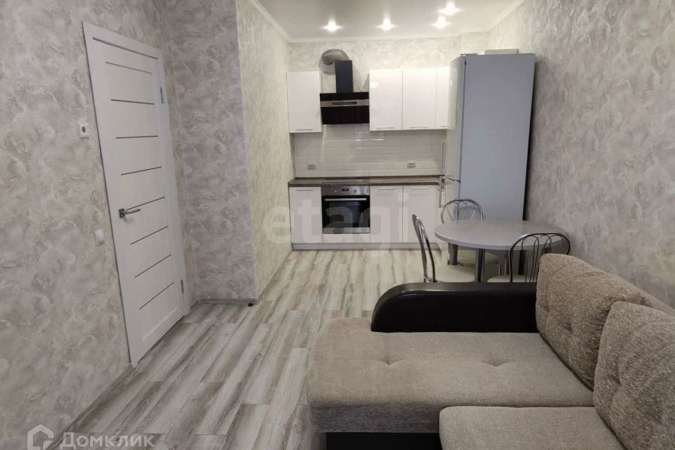 Продаётся 1-комнатная квартира, 52.5 м²