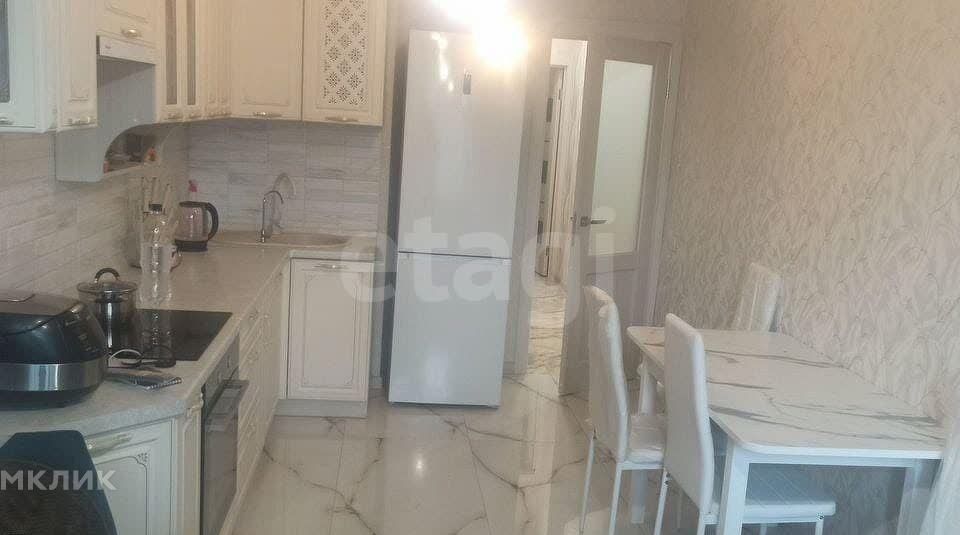 Сдаётся 1-комнатная квартира, 42.2 м²