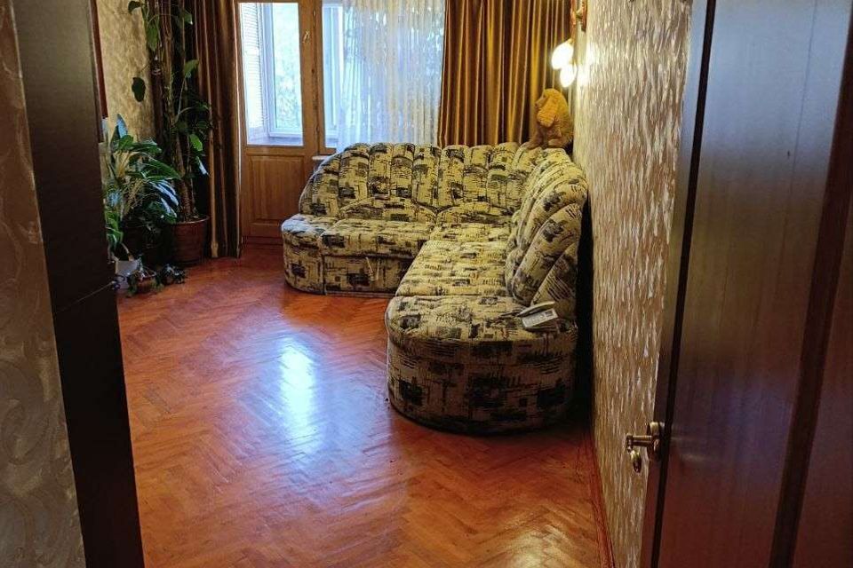 Продаётся 3-комнатная квартира, 58.3 м²