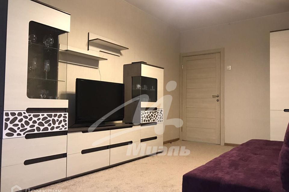 Сдаётся 2-комнатная квартира, 53 м²