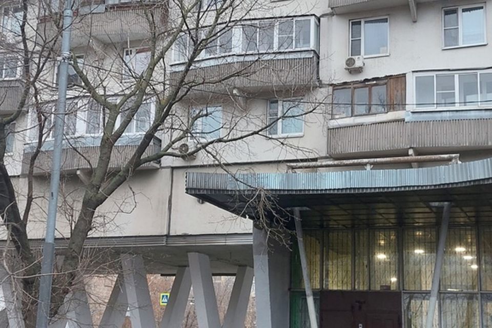 Продаётся 4-комнатная квартира, 90 м²