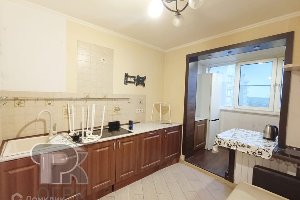 Продаётся 1-комнатная квартира, 41.7 м²