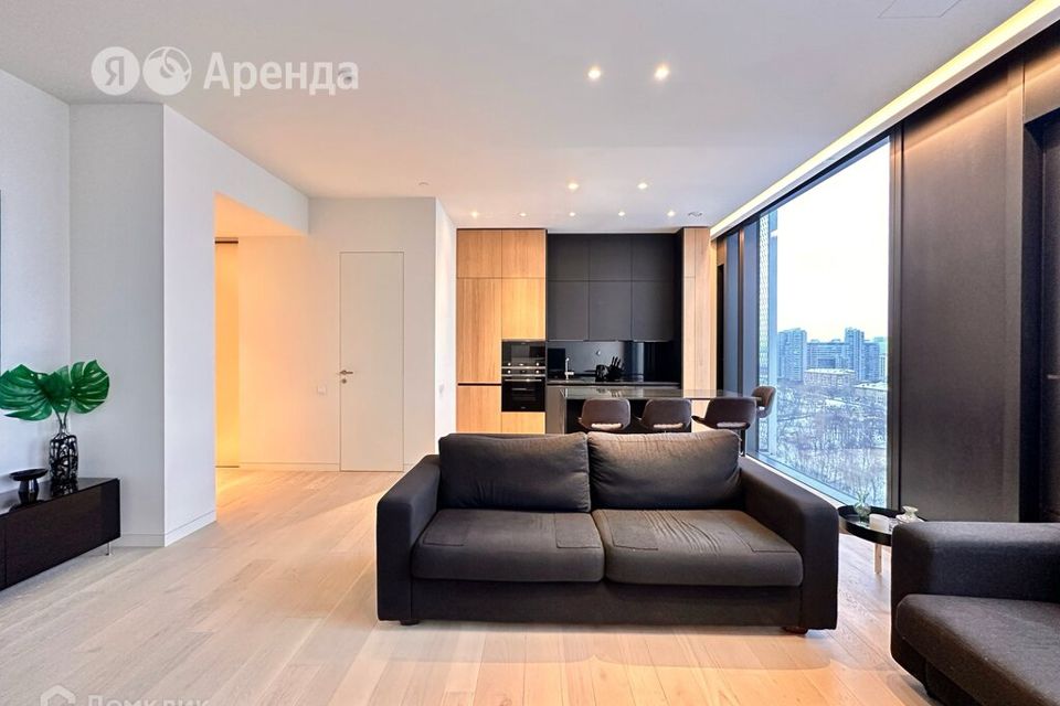 Сдаётся 1-комнатная квартира, 75 м²