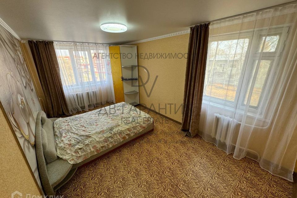 Продаётся 3-комнатная квартира, 59.4 м²