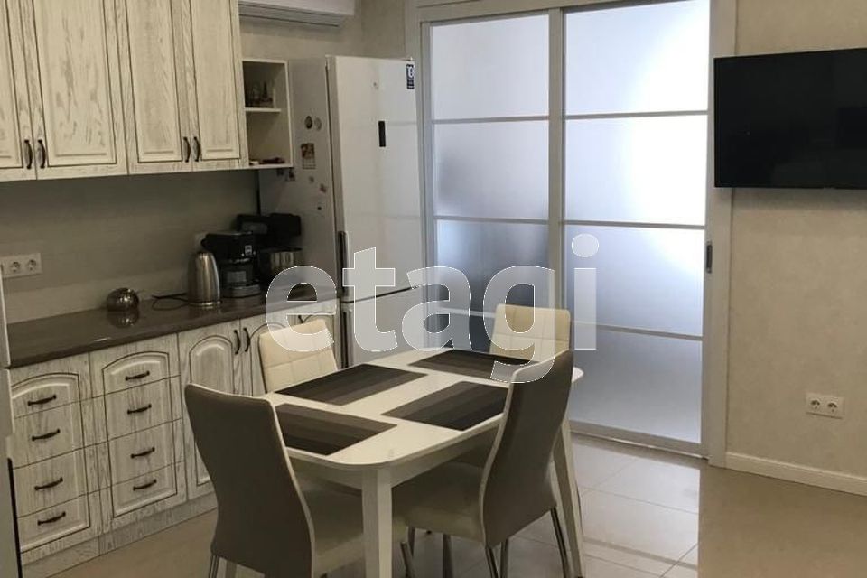 Продаётся 3-комнатная квартира, 61.5 м²