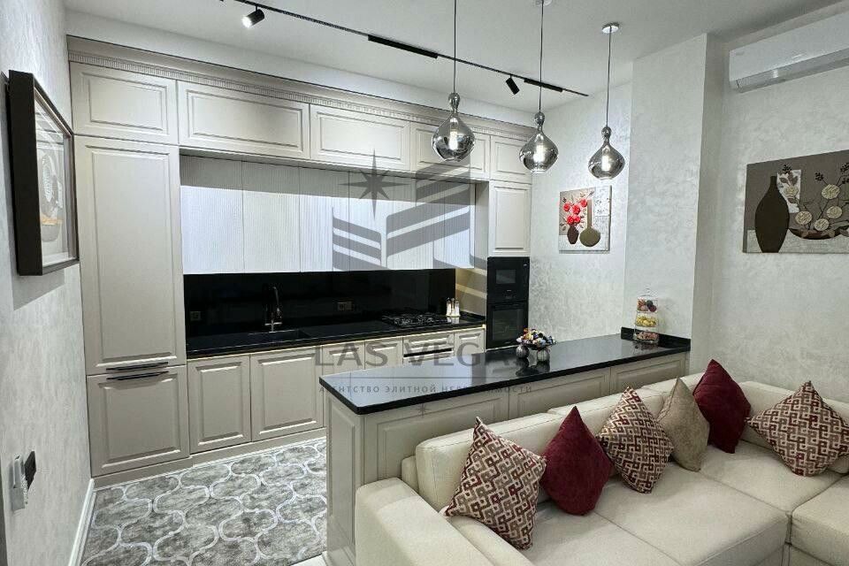 Сдаётся 2-комнатная квартира, 61 м²