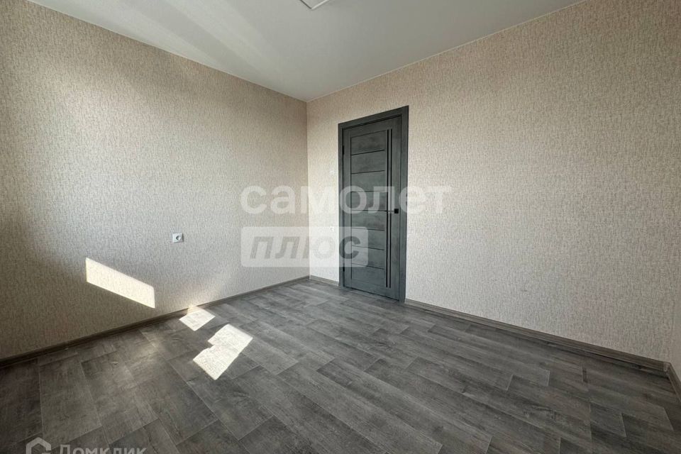 Продаётся 1-комнатная квартира, 41.9 м²