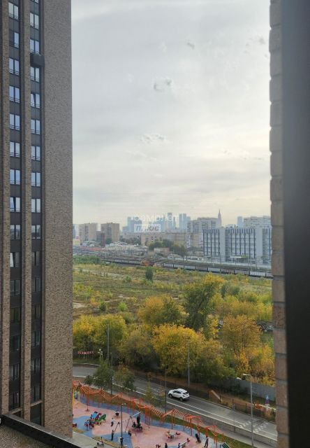 Продаётся 1-комнатная квартира, 55.6 м²