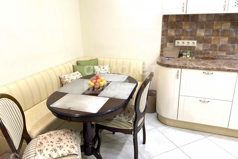 Продаётся 2-комнатная квартира, 42.1 м²
