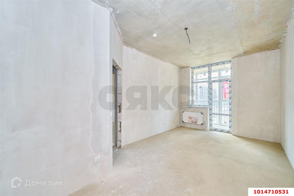 Продаётся 1-комнатная квартира, 37.8 м²