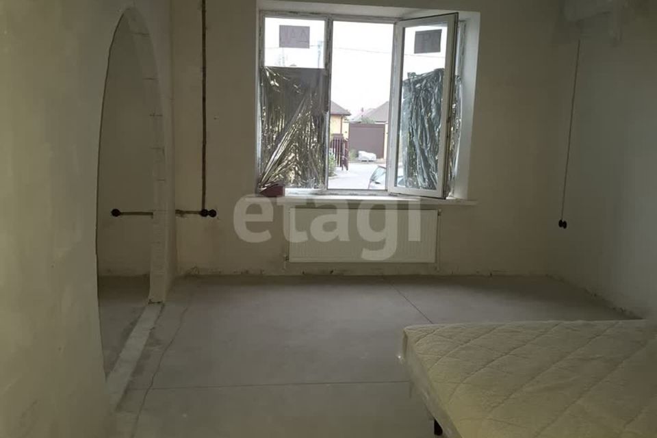 Продаётся 2-комнатная квартира, 82.1 м²