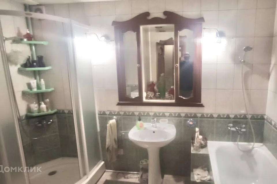 Продаётся 1-этажный дом, 232 м²