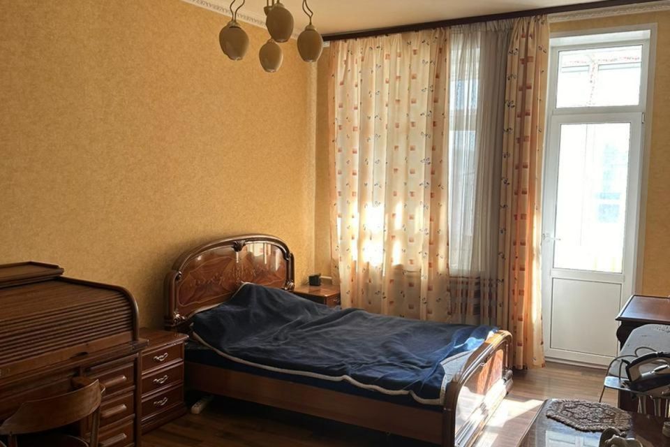 Продаётся 2-комнатная квартира, 55.6 м²