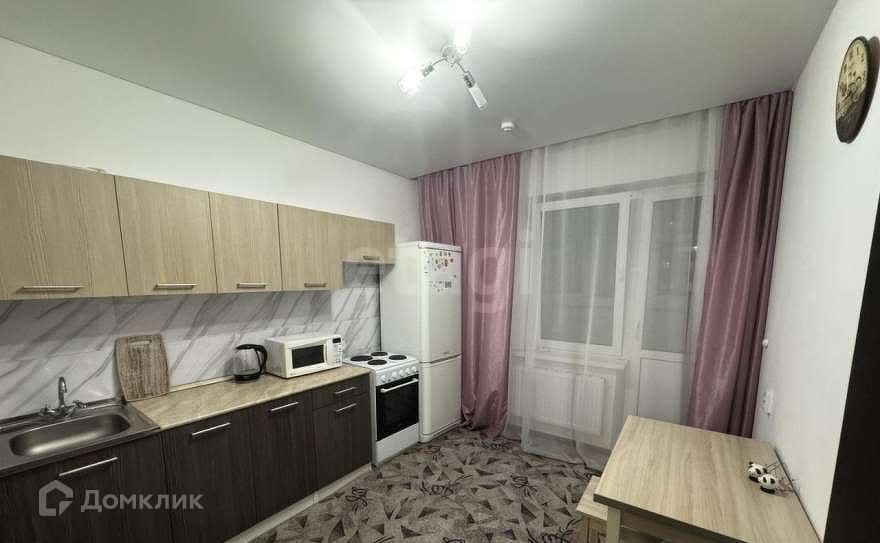 Сдаётся 1-комнатная квартира, 40 м²