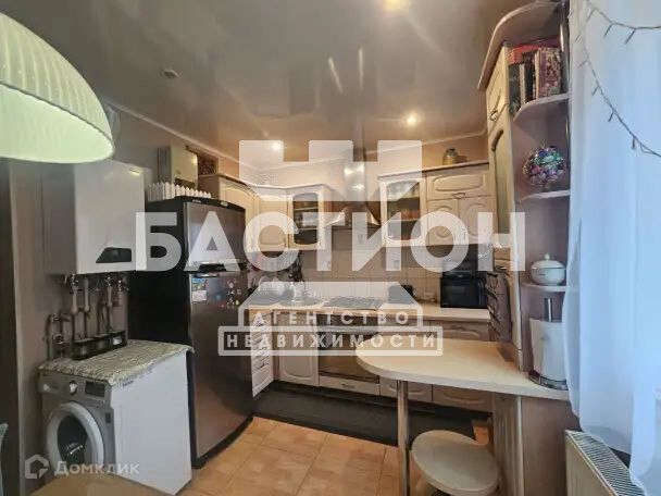 Продаётся 3-комнатная квартира, 57.25 м²