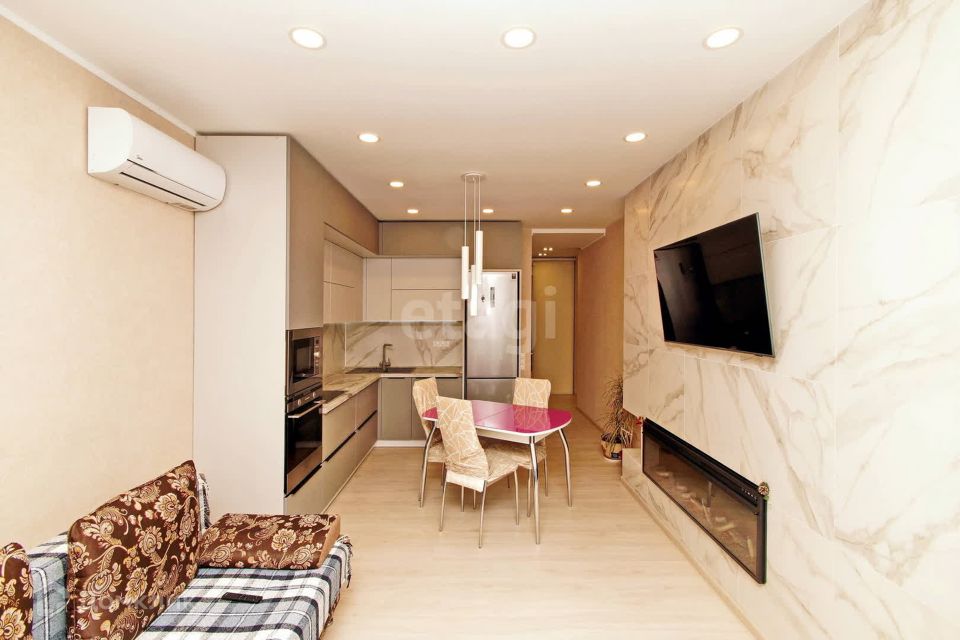 Продаётся 2-комнатная квартира, 73.5 м²