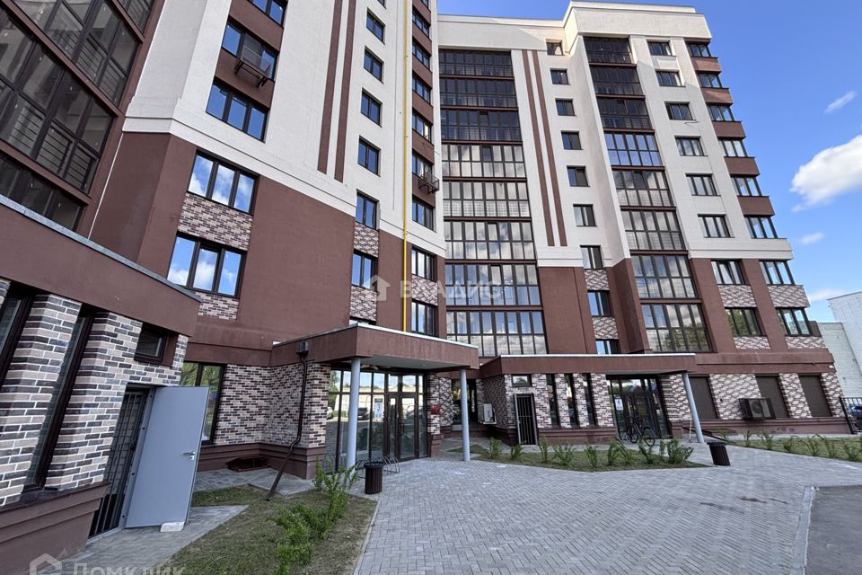 Продаётся 3-комнатная квартира, 114.7 м²
