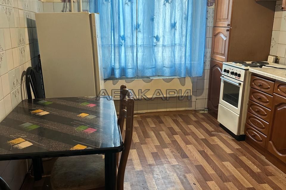 Сдаётся 2-комнатная квартира, 56 м²