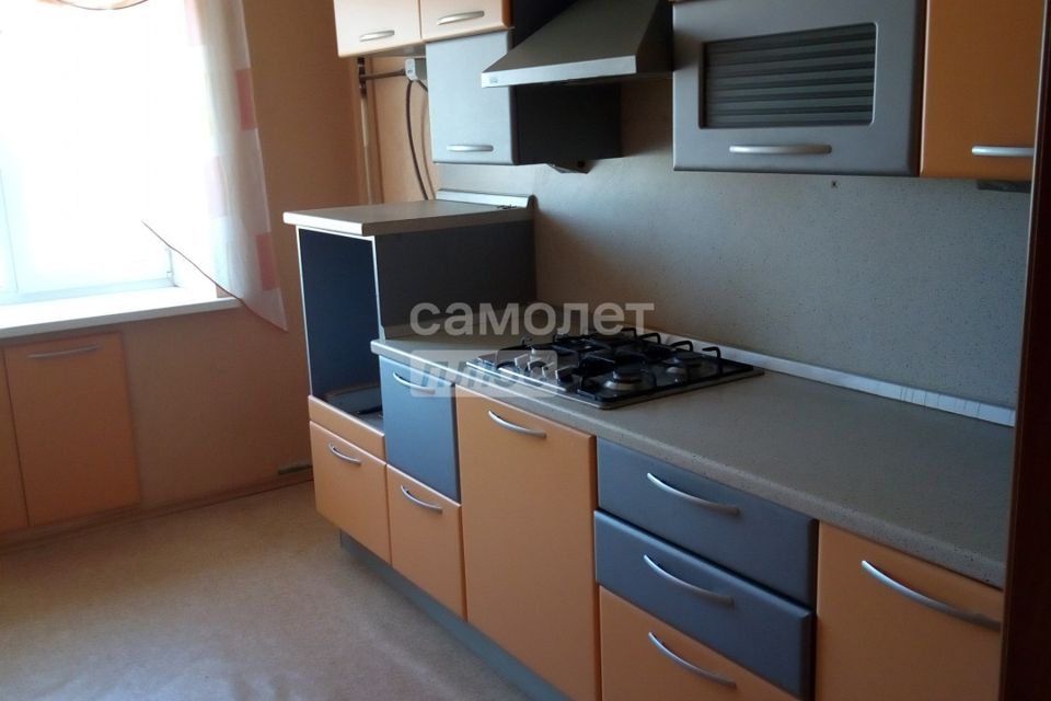 Продаётся 3-комнатная квартира, 64 м²