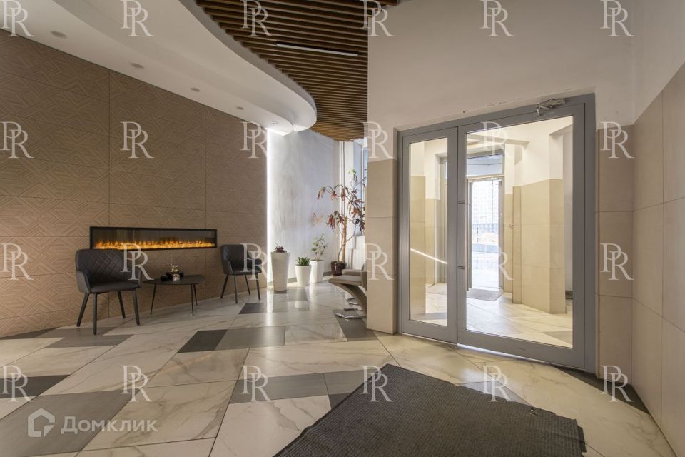 Продаётся 5-комнатная квартира, 190 м²