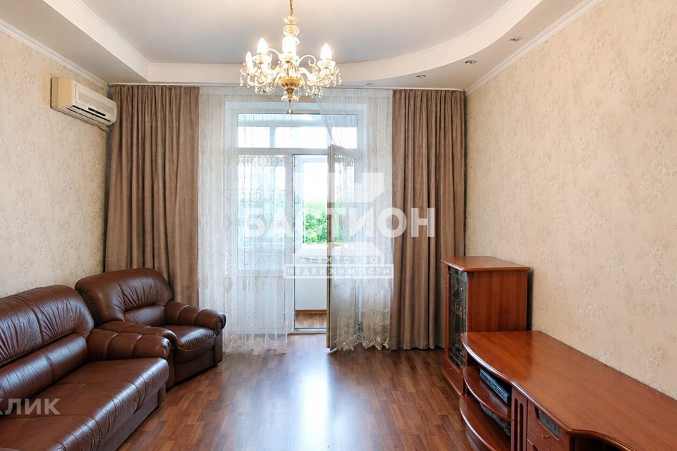 Продаётся 3-комнатная квартира, 72 м²