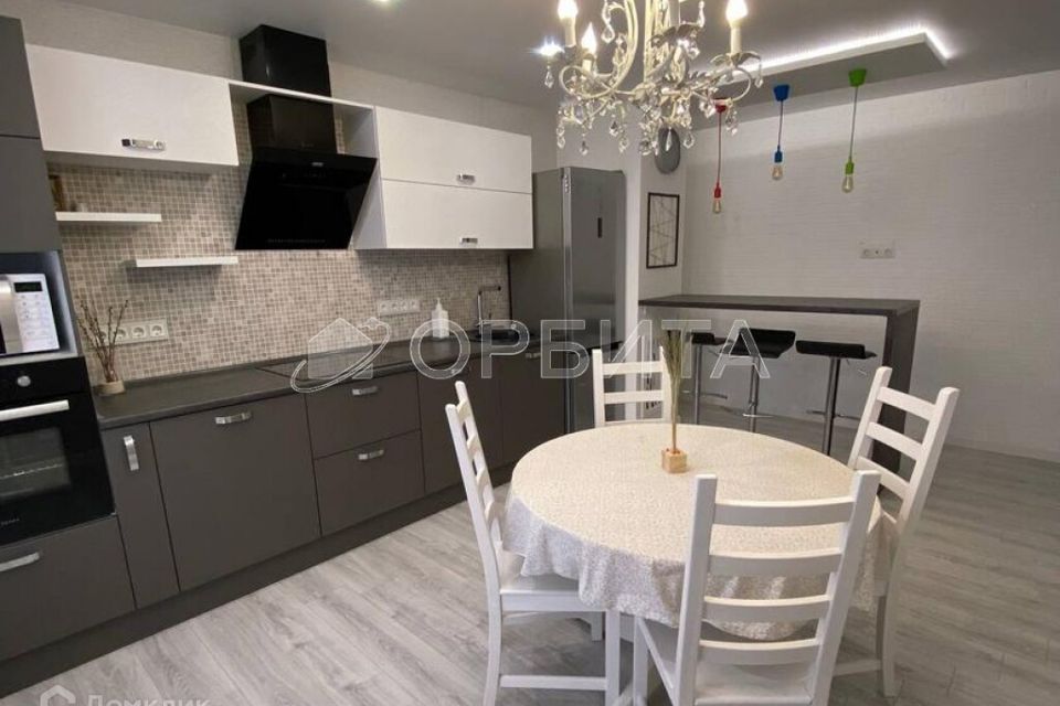 Продаётся 3-комнатная квартира, 86 м²