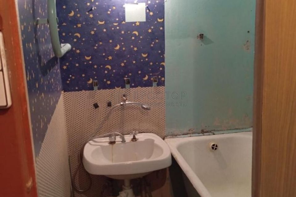 Продаётся 1-комнатная квартира, 39.8 м²