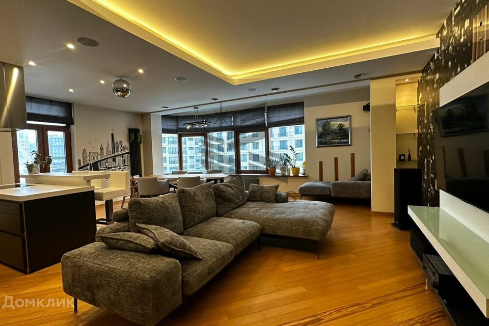 Сдаётся 3-комнатная квартира, 146 м²