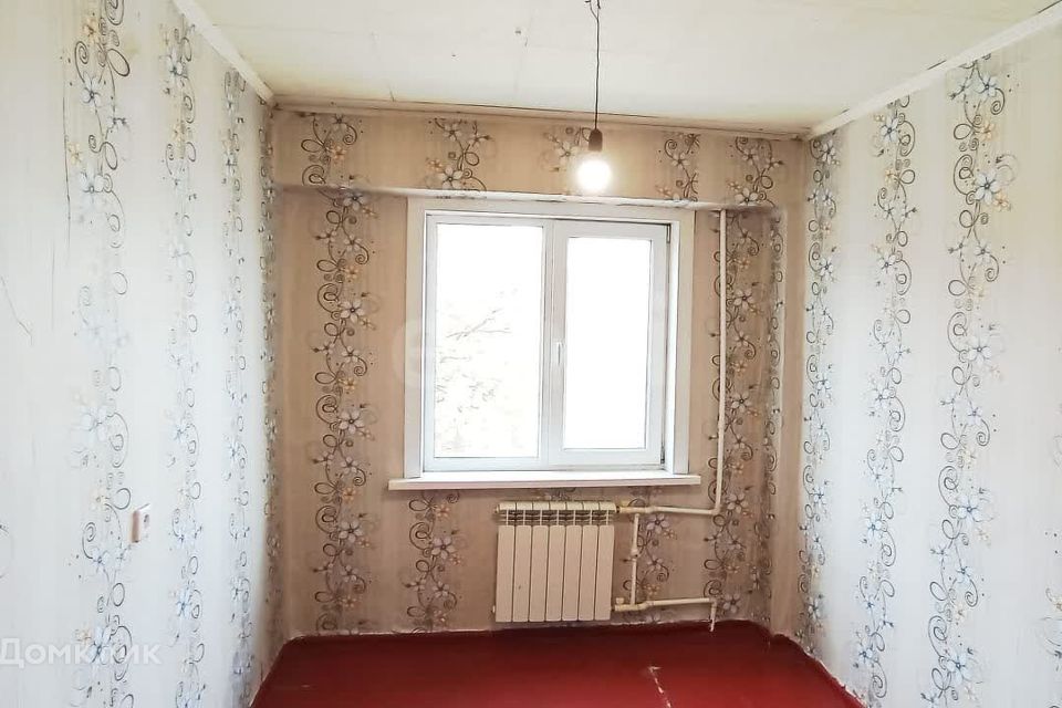 Продаётся 3-комнатная квартира, 48.9 м²