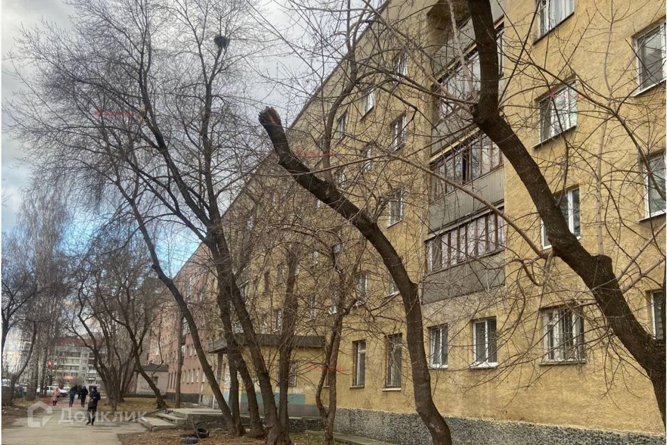 Продаётся комната в 1-комн. квартире, 13 м²