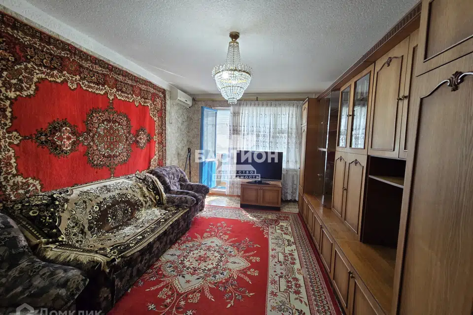 Продаётся 4-комнатная квартира, 79.7 м²