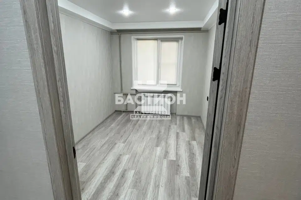 Продаётся 3-комнатная квартира, 49.4 м²