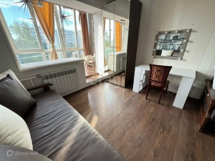 Сдаётся 2-комнатная квартира, 56 м²