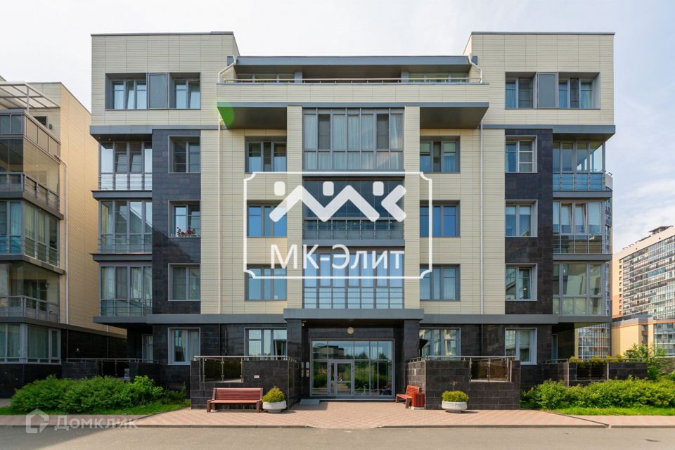 Продаётся 2-комнатная квартира, 114 м²
