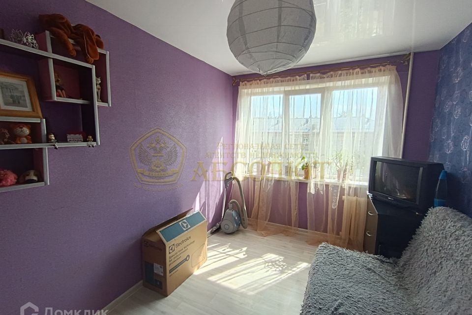 Продаётся 3-комнатная квартира, 55.7 м²