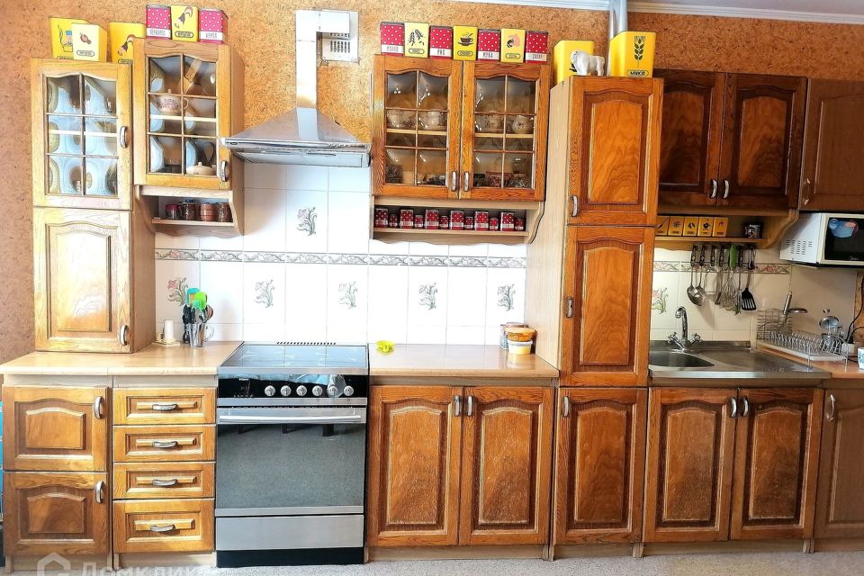 Продаётся 3-комнатная квартира, 115.4 м²