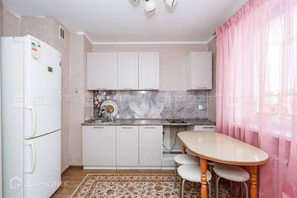 Сдаётся 1-комнатная квартира, 42 м²
