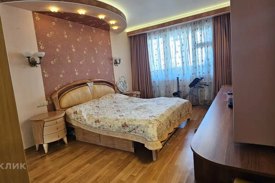 Продаётся 3-комнатная квартира, 77 м²