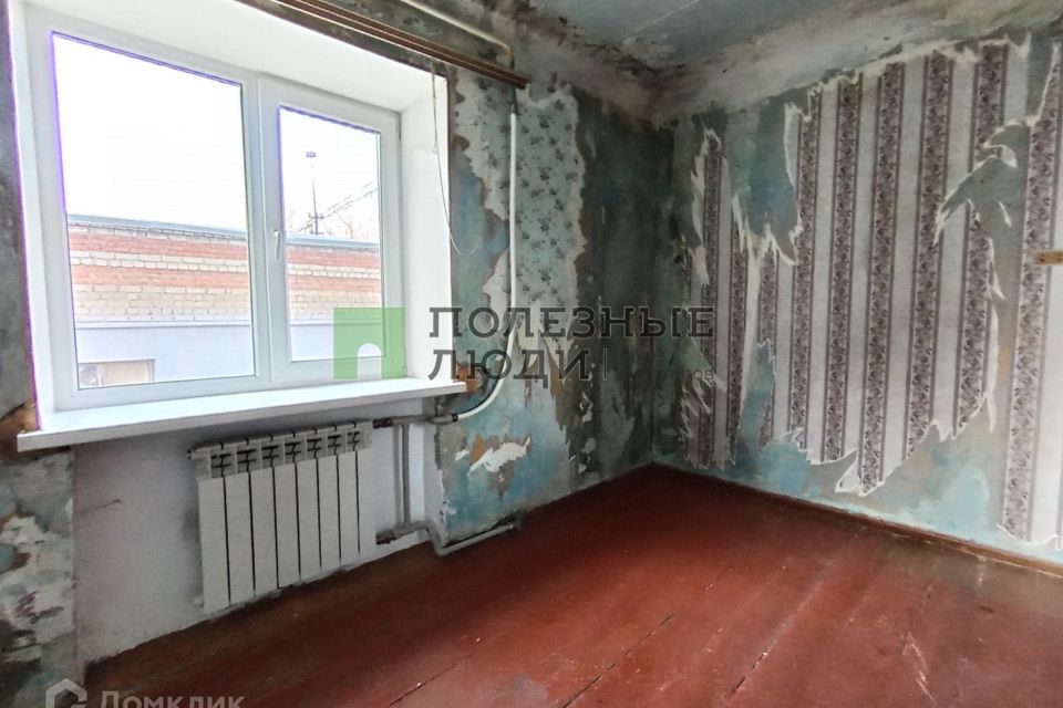 Продаётся 3-комнатная квартира, 41.9 м²