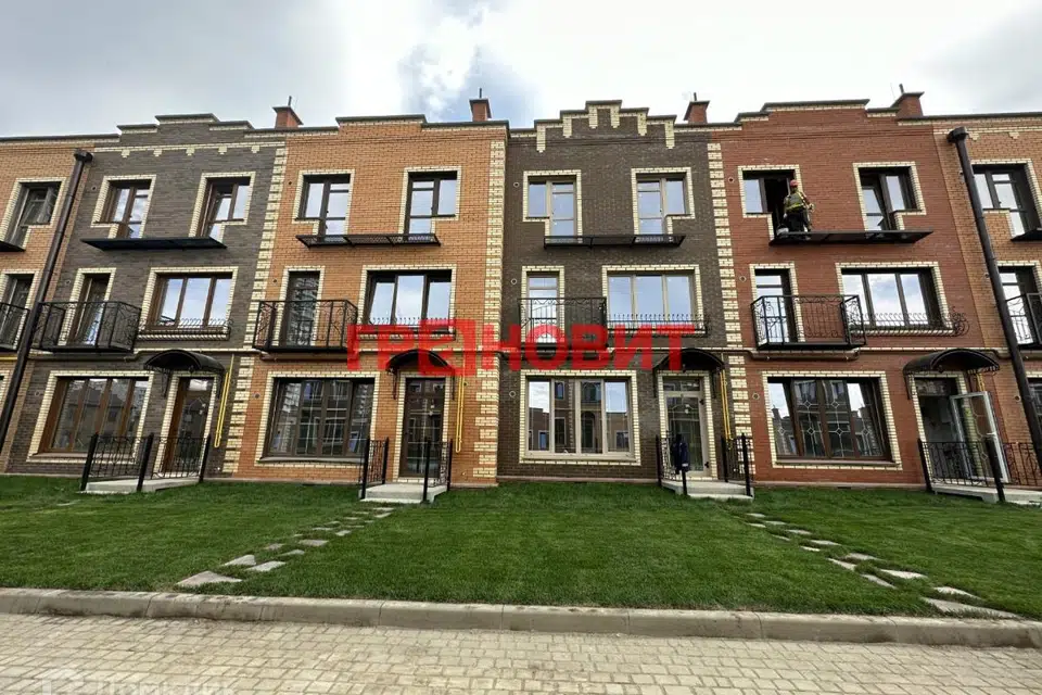 Продаётся 4-комнатная квартира, 75 м²