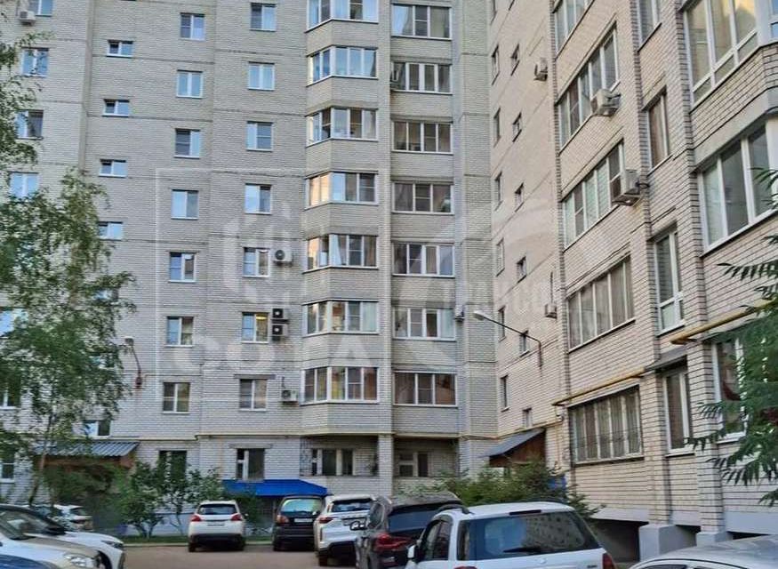Продаётся 4-комнатная квартира, 93 м²