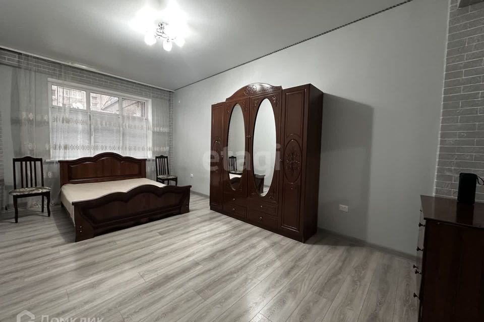 Продаётся 2-комнатная квартира, 77.6 м²
