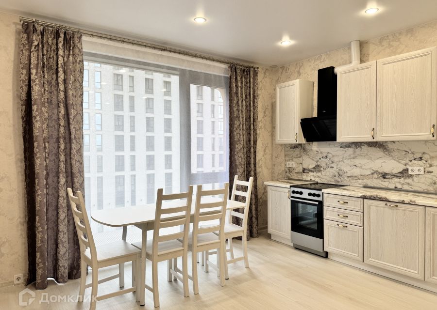 Сдаётся 2-комнатная квартира, 52.3 м²