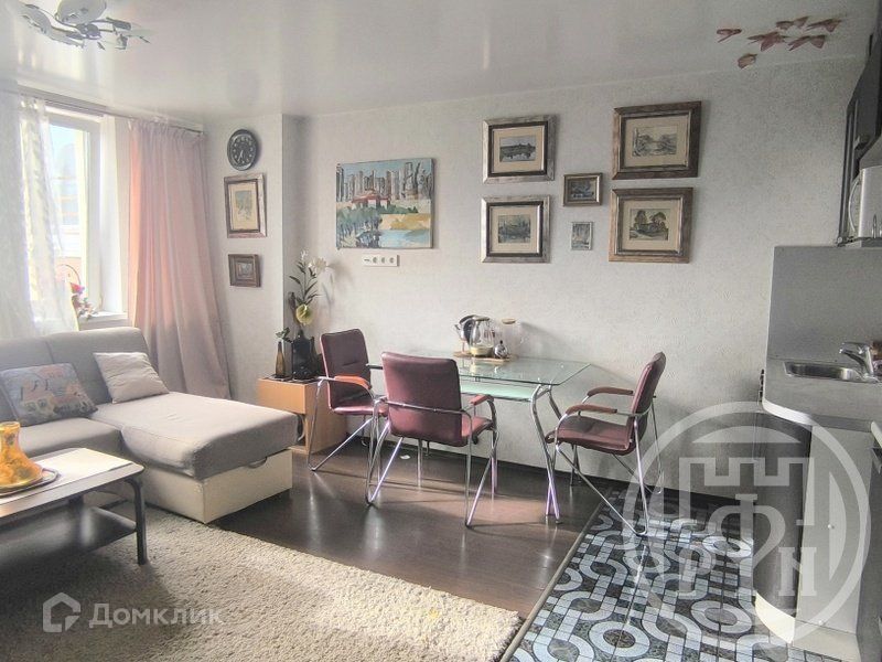 Продаётся 1-комнатная квартира, 45.7 м²