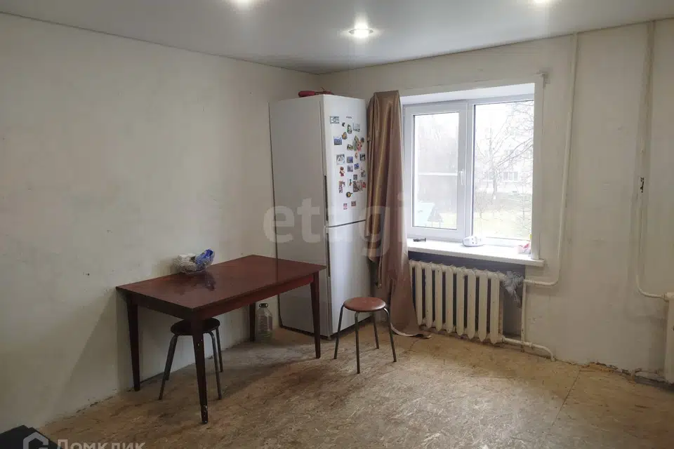 Продаётся 3-комнатная квартира, 57.8 м²