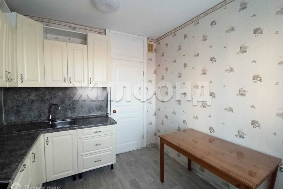 Продаётся 3-комнатная квартира, 65.9 м²