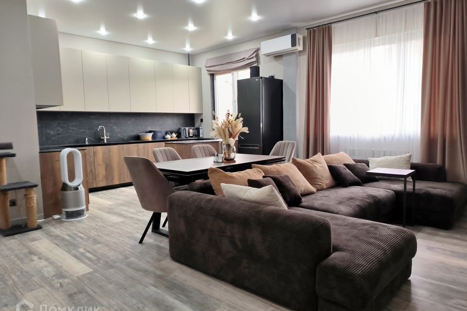 Продаётся 3-комнатная квартира, 74.5 м²