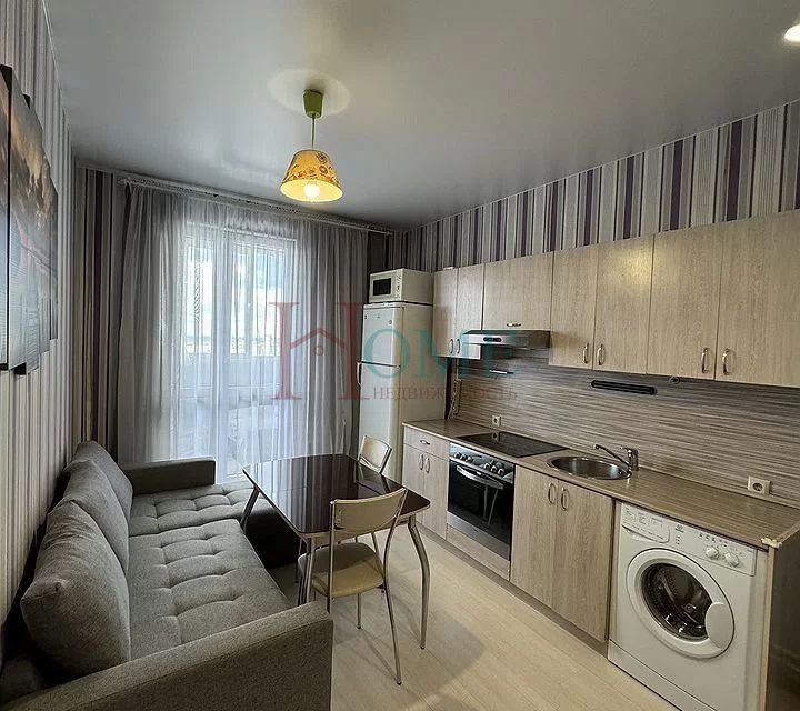 Сдаётся 1-комнатная квартира, 40 м²