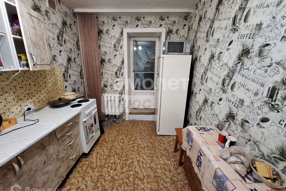 Продаётся 1-комнатная квартира, 37.8 м²